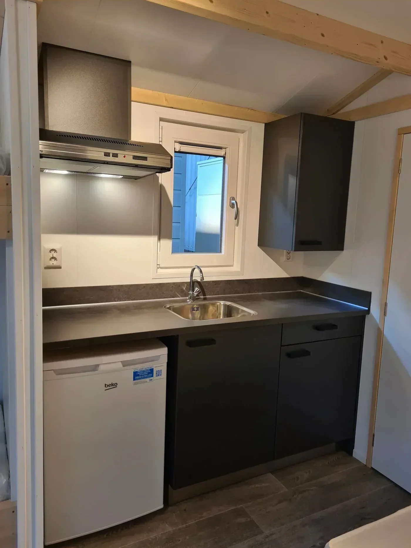 PICCOLA CASA MOBILE DI 15 M2 - immagine 5