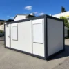 Ufficio di cantiere da 17 m² con tende a rullo
